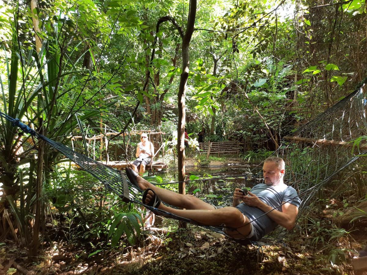 Habarana Tree House Mutu Village Екстериор снимка