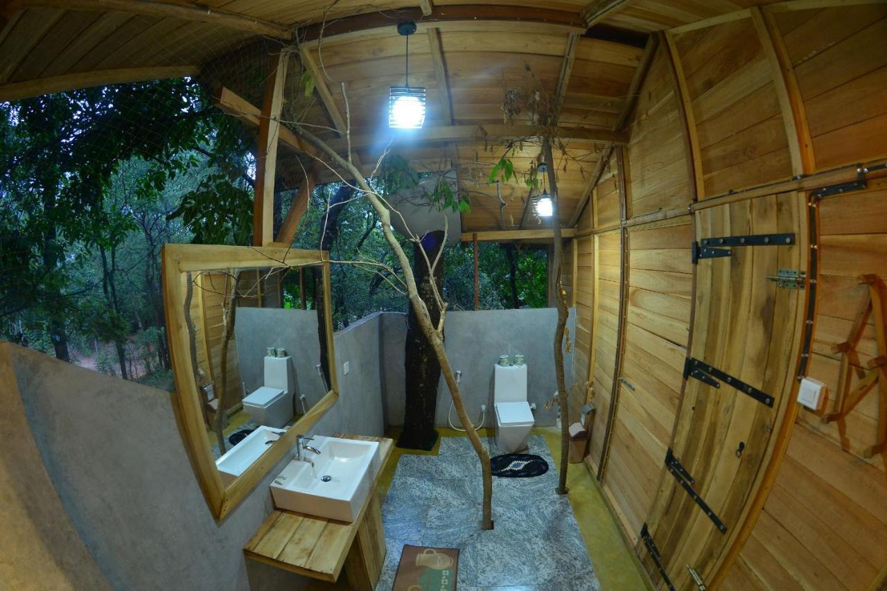 Habarana Tree House Mutu Village Екстериор снимка